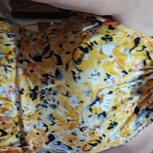 Dress. Yellow flow. M